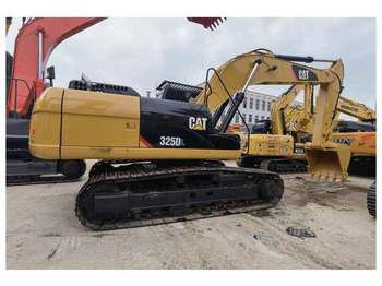 Escavadora de rastos CATERPILLAR 330D
