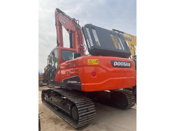 Escavadora de rastos DOOSAN DX225