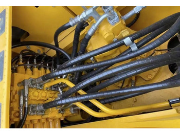 Escavadora de rastos Komatsu PC 240: foto 4
