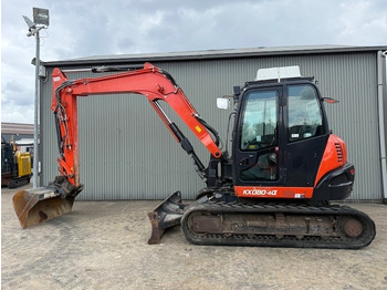 Mini escavadeira KUBOTA KX080