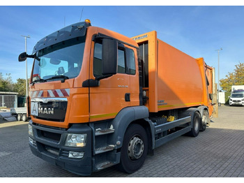 Caminhão de lixo MAN TGS 26.320
