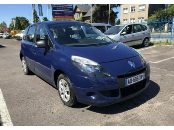 Automóvel RENAULT