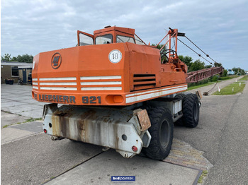 Guindaste LIEBHERR