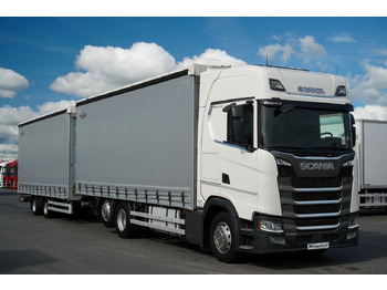 Camião de lona SCANIA S 450