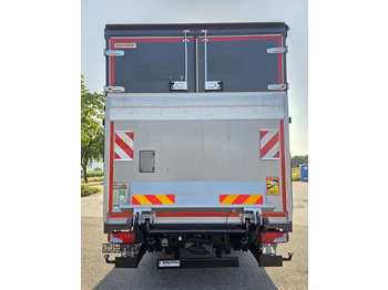 Camião de lona MAN TGM 15.290 / BURTO-FIRANKA / CAŁY NA PODUSZKACH /KLIMA POSTOJOWA / 2018R /  NISKI PRZEBIEG / 18 PALET / E6 / JAK NOWY / WINDA /: foto 5 Camião de lona MAN TGM 15.290 / BURTO-FIRANKA / CAŁY NA PODUSZKACH /KLIMA POSTOJOWA / 2018R /  NISKI PRZEBIEG / 18 PALET / E6 / JAK NOWY / WINDA /: foto 5