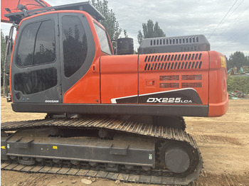 Escavadora de rastos Doosan DX 225 Korea imports doosan DX225: foto 2