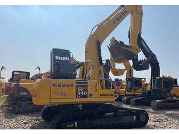 Escavadora de rastos KOMATSU PC240-8