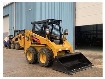 Mini pá carregadora CATERPILLAR 216B3