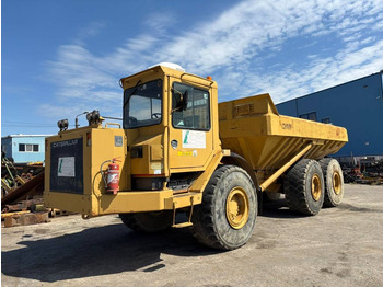 Caminhão articulado CATERPILLAR