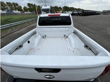 Pick-up, Carrinha cabine dupla novo Nissan Navara 4x4 2.5 D Double Cab - LE Plus - AUTOMATIC - FULL OPTIONS - EURO 2 - NEW!! - 3 UNITS: foto 4