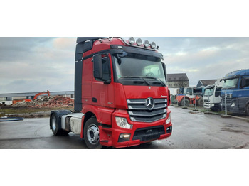 Tractor MERCEDES-BENZ Actros 1842