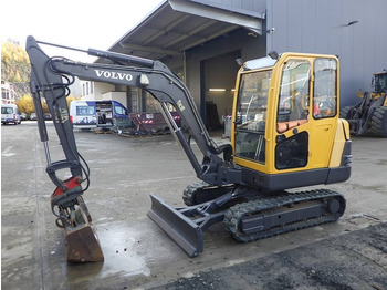 Mini escavadeira VOLVO EC35