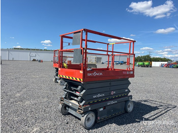 Plataforma de Tijera/ Plataforma de tesoura SKYJACK