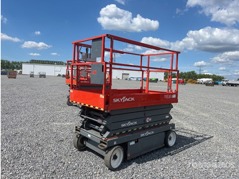 Plataforma de Tijera/ Plataforma de tesoura SKYJACK