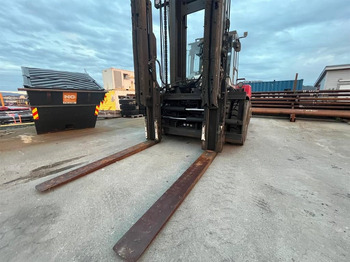 Empilhadeira a diesel Kalmar DCE 120-12: foto 2 Empilhadeira a diesel Kalmar DCE 120-12: foto 2