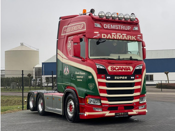 Tractor SCANIA S 650