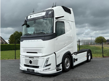 Tractor VOLVO FH13 460