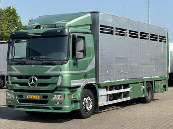 Camião transporte de gado MERCEDES-BENZ Actros 1832