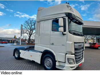 Tractor DAF XF 530