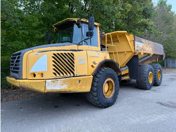 Caminhão articulado VOLVO A25D