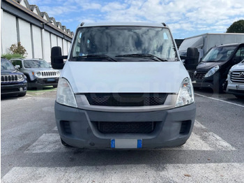 Minibus, Furgão de passageiros Iveco Daily: foto 2
