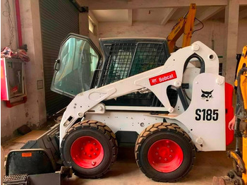 Mini pá carregadora BOBCAT S185