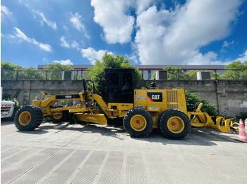 Motoniveladora CATERPILLAR 140H