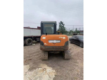 Mini escavadeira Doosan DH 60: foto 3