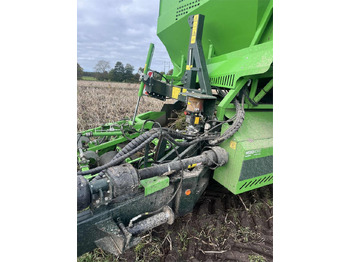 Colheitadeira de batatas AVR