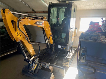 Mini escavadeira SANY