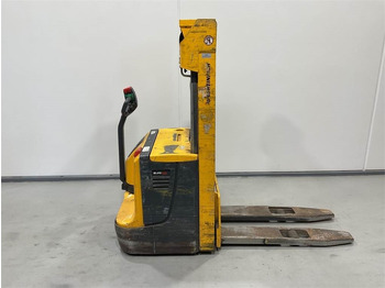 Stacker JUNGHEINRICH EJC