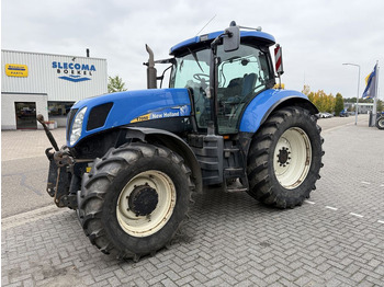 Trator NEW HOLLAND T7050