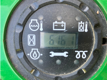 Cortador de grama John Deere 1570 Outfront c/w Major Synergy deck: foto 5