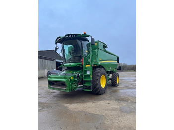 Ceifeira debulhadora JOHN DEERE T670