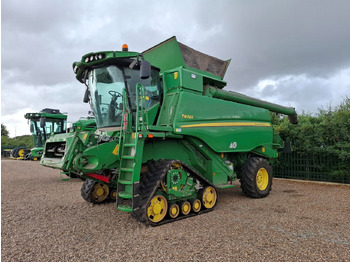 Ceifeira debulhadora JOHN DEERE T670