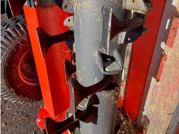Triturador de martelos/ Destroçador Kuhn RM610R Flail mower: foto 2