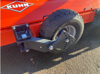 Triturador de martelos/ Destroçador Kuhn RM610R Flail mower: foto 4