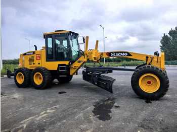 Motoniveladora XCMG GR2153