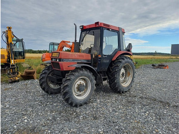 Trator CASE IH XL