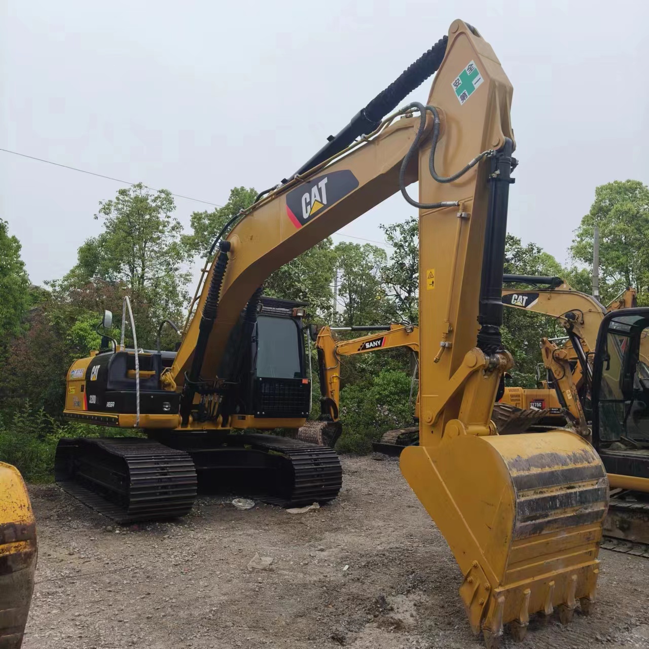 Escavadora de rastos CATERPILLAR 320D2