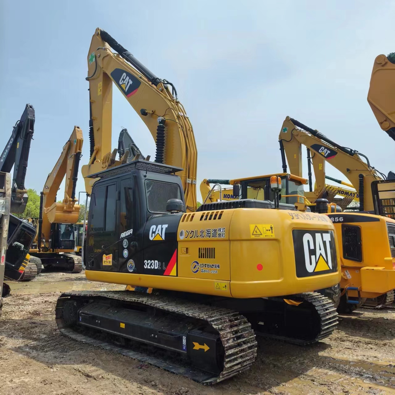 Escavadora de rastos CATERPILLAR 323