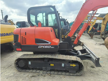 Escavadora de rastos DOOSAN DX60: foto 3