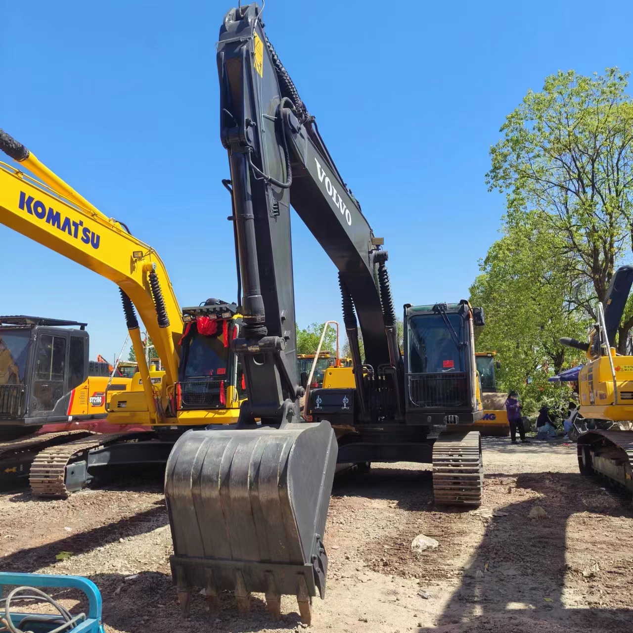 Escavadora de rastos VOLVO EC210: foto 2