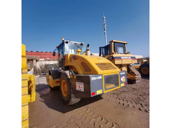 Compactador XCMG XS223J