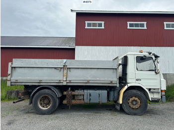 Camião basculante SCANIA P93