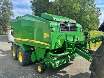 Máquina para produção de feno JOHN DEERE 2000 Series