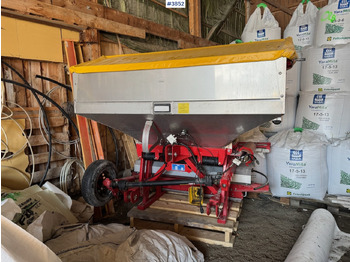 Distribuidor de fertilizantes BREDAL