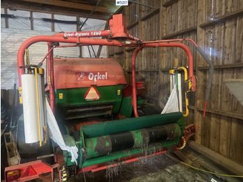 Máquina para produção de feno