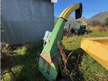 Máquina para produção de feno