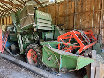 Ceifeira debulhadora Volvo Aktiv 800 Combine harvester: foto 2